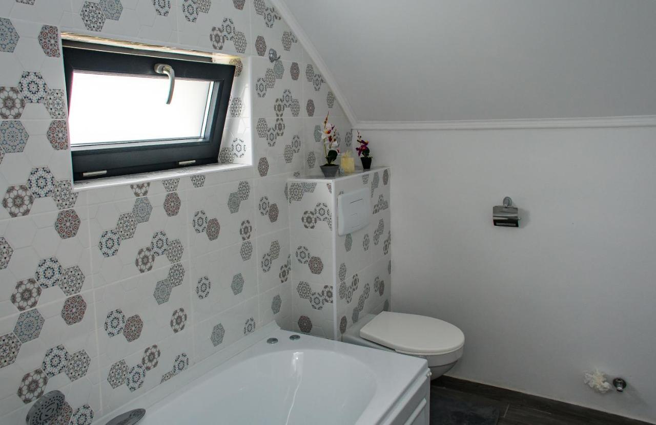 Apart Bun Oradea Luaran gambar