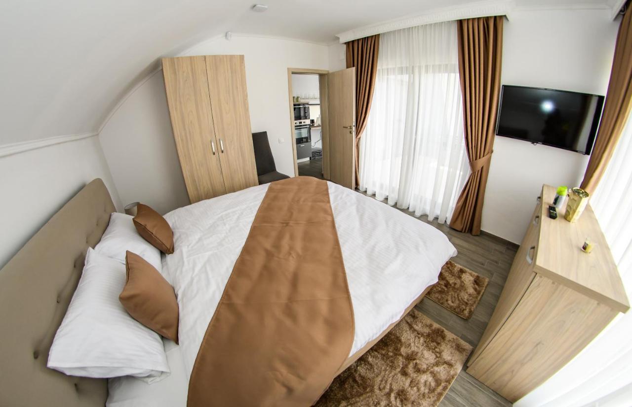 Apart Bun Oradea Luaran gambar