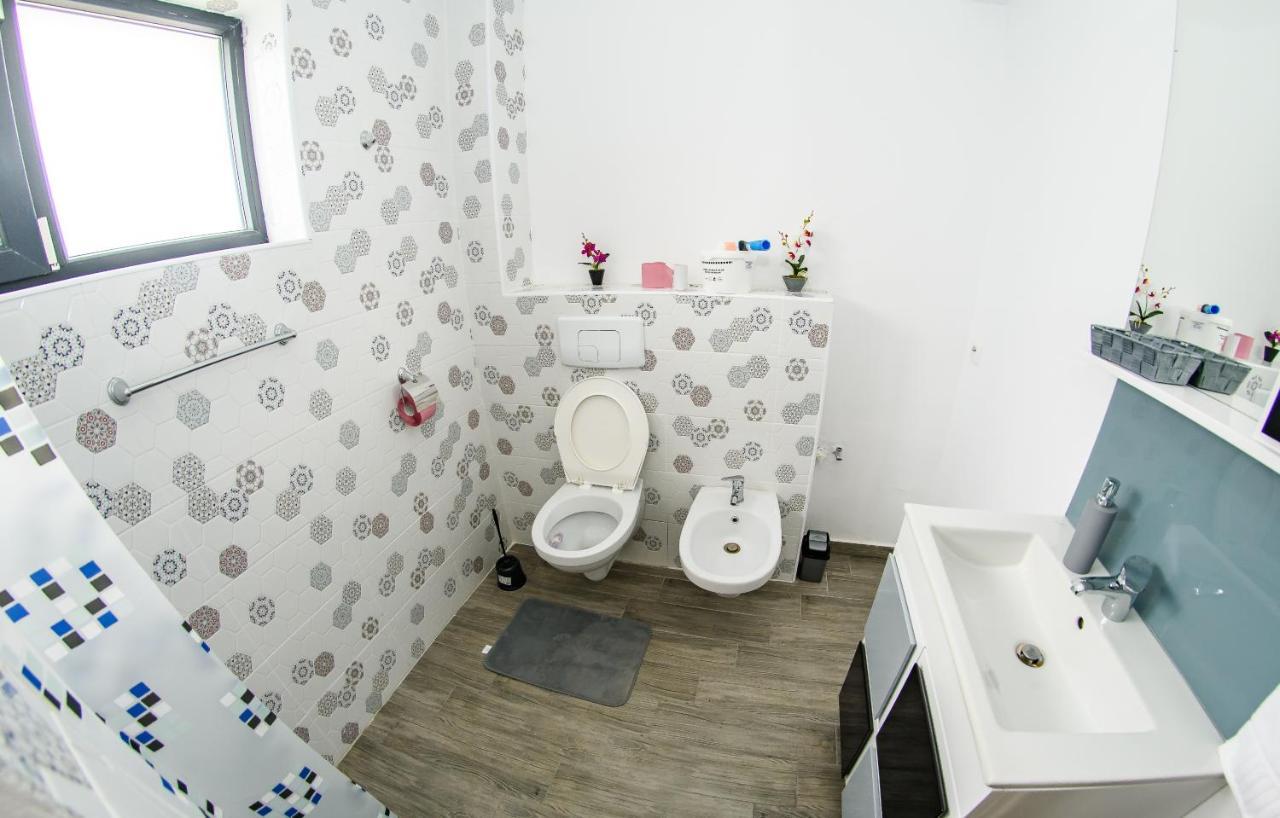 Apart Bun Oradea Luaran gambar